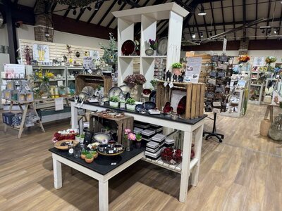 Gifts & Homeware